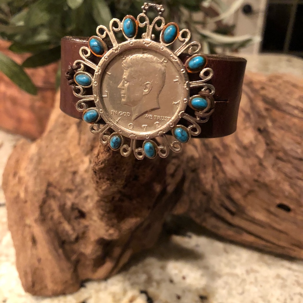 Coin cuff - Picture 8 of 8